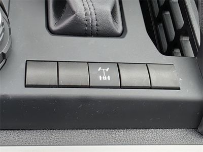 2025 Toyota Tacoma Hybrid - Photo 22