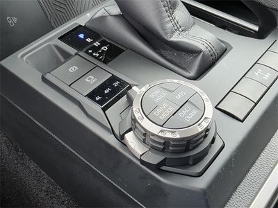 2025 Toyota Tacoma Hybrid - Photo 21