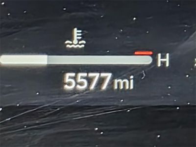 2025 Toyota Tacoma Hybrid - Photo 39