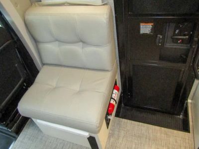 2026 Winnebago EKKO - Photo 8