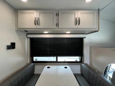 2027 Entegra ODYSSEY SE — photo 13 view