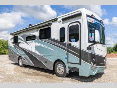 2026 Holiday Rambler Nautica — front three-quarter view
