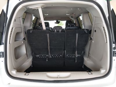 2023 Chrysler Pacifica - Photo 11