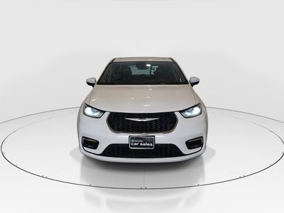 2023 Chrysler Pacifica - Photo 2