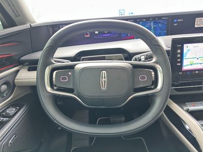 2025 Lincoln Nautilus - Photo 24