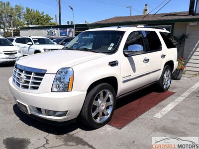 2013 Cadillac Escalade - Photo 2