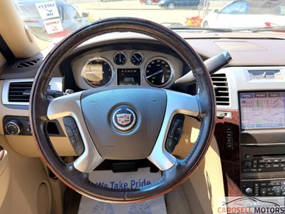 2013 Cadillac Escalade - Photo 18