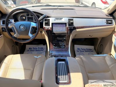 2013 Cadillac Escalade - Photo 16