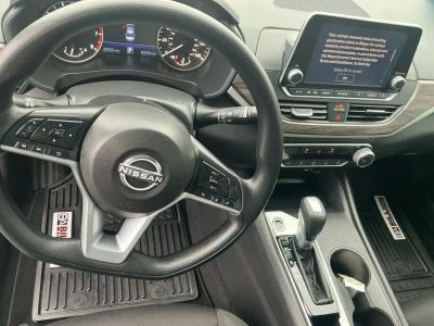 2025 Nissan Altima — photo 14 view