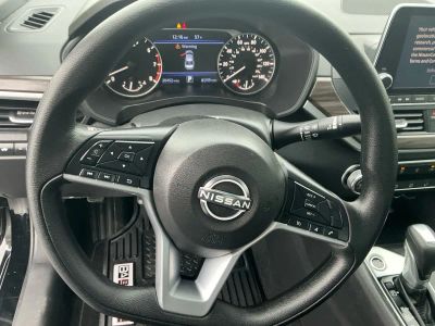 2025 Nissan Altima — photo 13 view
