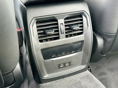 2026 BMW 3 Series — photo 20 view