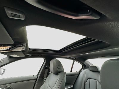 2026 BMW 3 Series — photo 16 view
