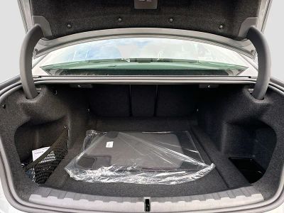 2026 BMW 3 Series — photo 21 view