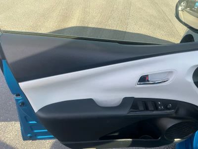 2021 Toyota Prius — photo 15 view