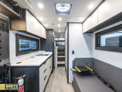2026 Tiffin Motorhomes Open Trail - Photo 9