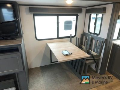 2022 Keystone RV Premier Ultra Lite - Photo 13