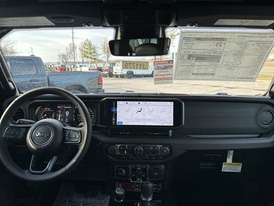 2026 Jeep Wrangler - Photo 12