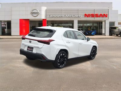 2023 Lexus UX - Photo 3