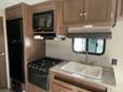 2017 Dutchmen Coleman Lantern - Conventional 274BH — photo 15 view