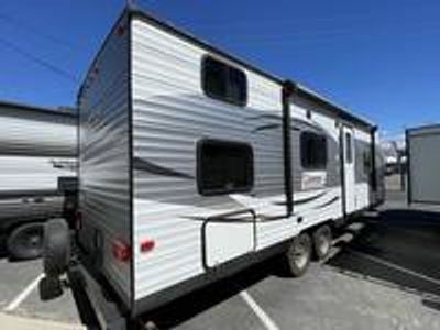 2017 Dutchmen Coleman Lantern - Conventional 274BH — interior view