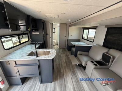 2025 Coachmen RV Apex X Series - Photo 7