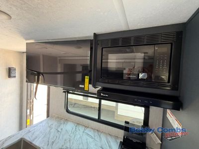 2025 Coachmen RV Apex X Series - Photo 14