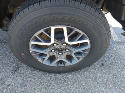 2025 Jeep Wrangler — photo 10 view
