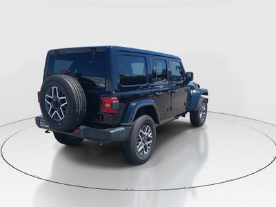 2025 Jeep Wrangler — photo 7 view