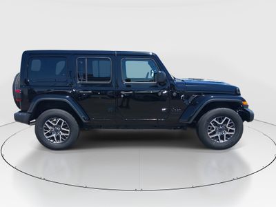 2025 Jeep Wrangler — photo 8 view