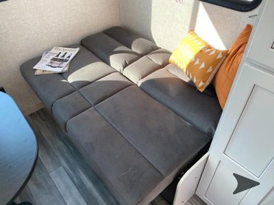 2025 Jayco Jay Flight SLX - Photo 19