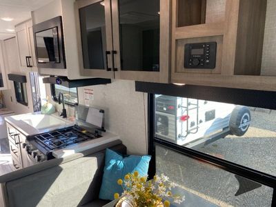 2025 Jayco Jay Flight SLX - Photo 11