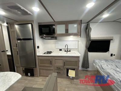 2026 Gulf Stream RV Yellowstone Classic - Photo 11