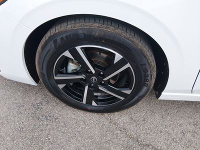 2024 Nissan Sentra — photo 10 view