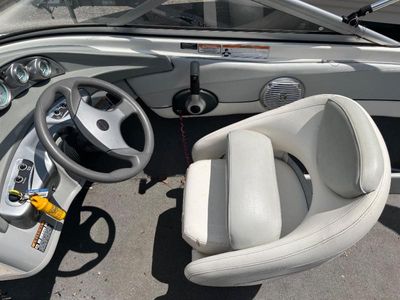 2011 Bayliner Marine Runabout Series - Photo 11