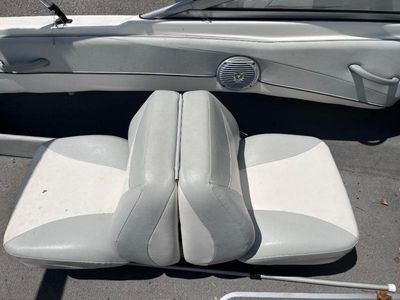 2011 Bayliner Marine Runabout Series - Photo 10