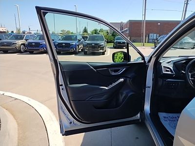 2022 Subaru Forester - Photo 18