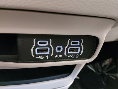 2023 Chrysler Pacifica — photo 20 view