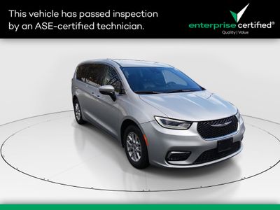 2023 Chrysler Pacifica Touring L FWD — front three-quarter view