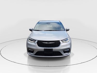 2023 Chrysler Pacifica — side profile view