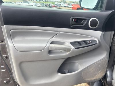 2014 Toyota Tacoma - Photo 5