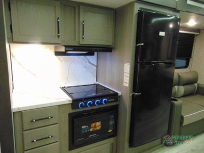 2025 Keystone RV Hideout - Photo 13