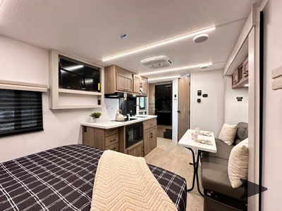 2026 Coachmen RV Freedom Express Select - Photo 13