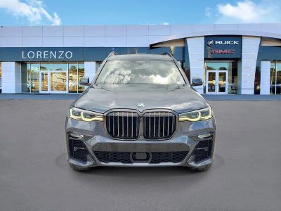 2022 BMW X7 — side profile view