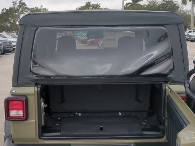 2026 Jeep Wrangler — photo 15 view
