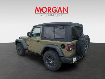 2026 Jeep Wrangler — photo 7 view