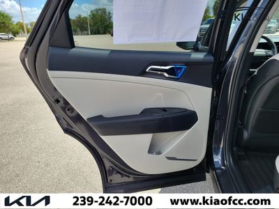 2026 Kia Sportage — photo 14 view