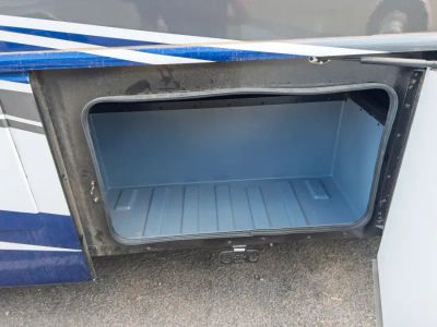 2023 Fleetwood BOUNDER — photo 25 view