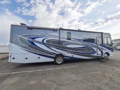 2023 Fleetwood BOUNDER — photo 20 view