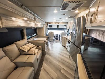 2023 Fleetwood BOUNDER — interior view