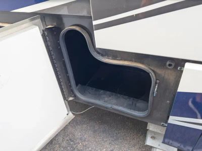 2023 Fleetwood BOUNDER — photo 35 view